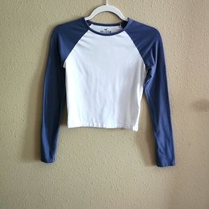 Hollister baby tee size small